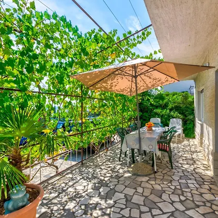 Frano I Lovro - Hr-08755-01 By Interhome Crikvenica